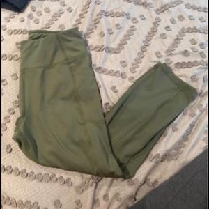Women’s Army green leggings NWOT